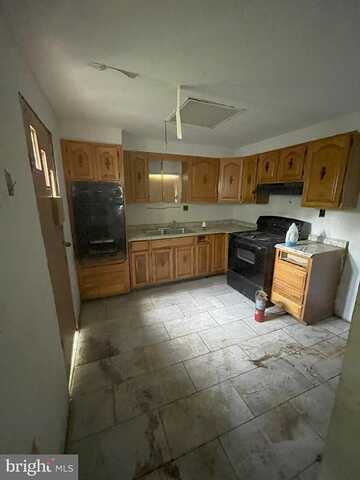28Th, PHILADELPHIA, PA 19132