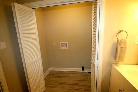 Warwick, RICHMOND, VA 23224