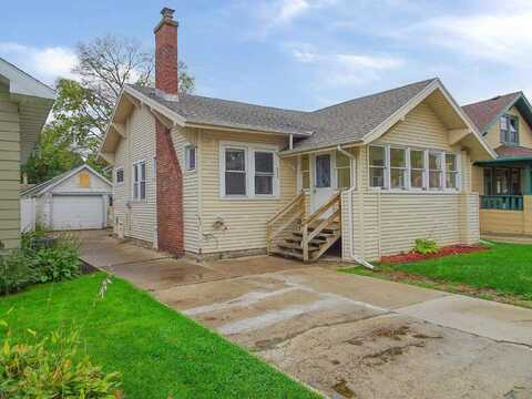 Benton, JANESVILLE, WI 53545