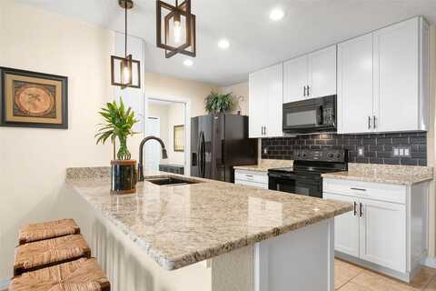 61St, SAINT PETERSBURG, FL 33709