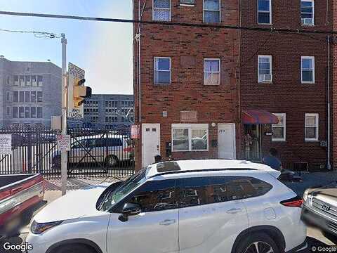 8Th, PHILADELPHIA, PA 19148