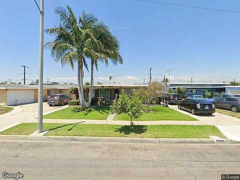 Close, WHITTIER, CA 90605