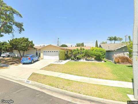 Close, WHITTIER, CA 90605