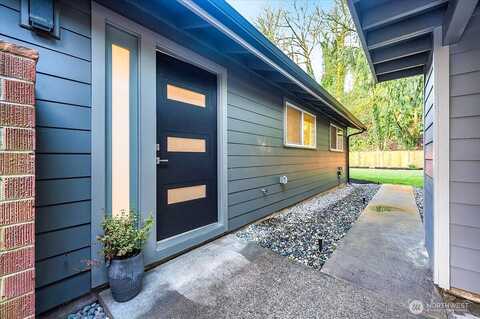 178Th, LAKE FOREST PARK, WA 98155