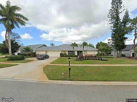 Kings Lake, NAPLES, FL 34112