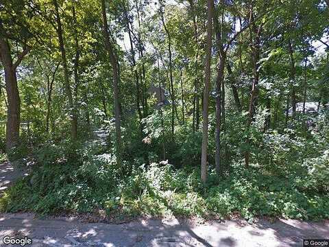 Old Oak, BROOKFIELD, WI 53005