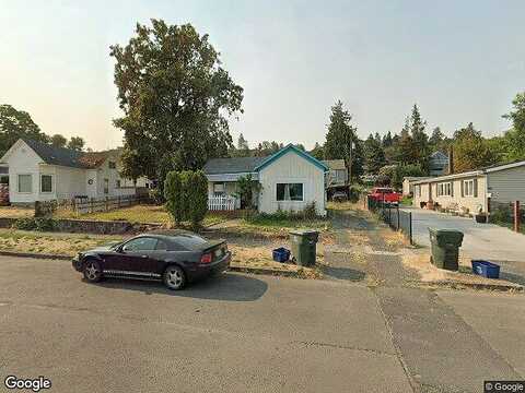 12Th, THE DALLES, OR 97058