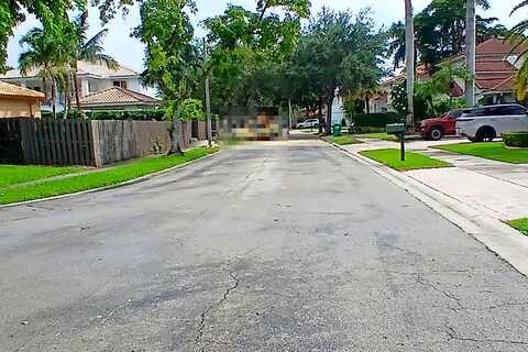 113Th, DORAL, FL 33178