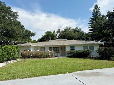 Pinetree, BELLEAIR BLUFFS, FL 33770