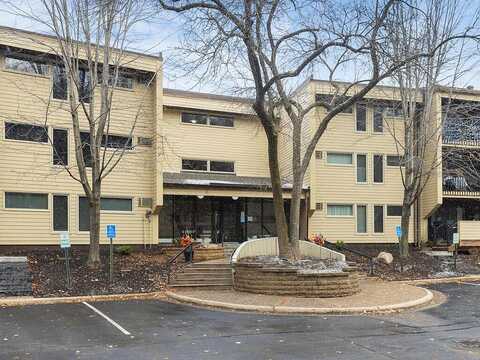 Parkwood, BURNSVILLE, MN 55337