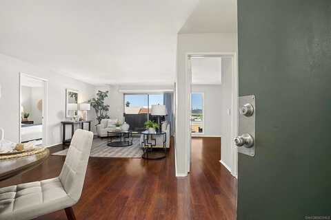 Alvarado, SAN DIEGO, CA 92120