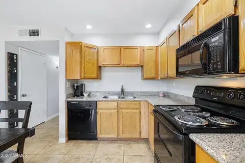 Marlette, GLENDALE, AZ 85301