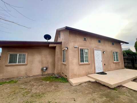 Clay, FRESNO, CA 93701