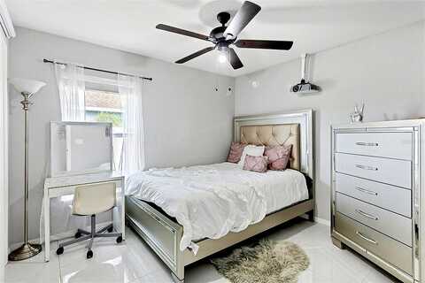 11Th, PALMETTO, FL 34221