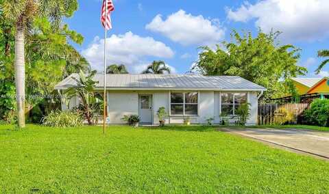 Pine Tree, DELRAY BEACH, FL 33484