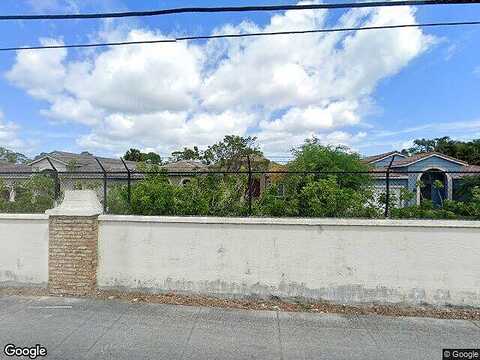 Pine Tree, LAKE WORTH, FL 33462