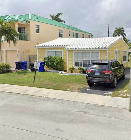 Poinciana, LAUDERDALE BY THE SEA, FL 33308