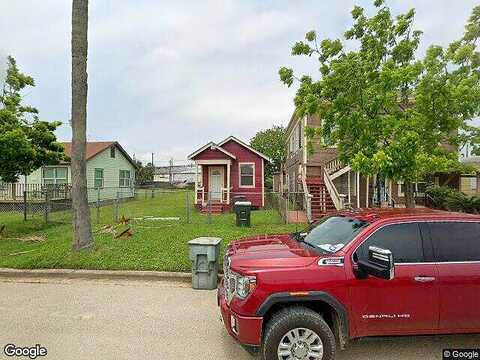 Avenue M 1/2, GALVESTON, TX 77550