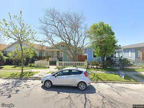 Avenue Q, GALVESTON, TX 77550