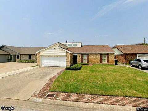 Dominique, GALVESTON, TX 77551