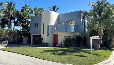 25Th, RIVIERA BEACH, FL 33404