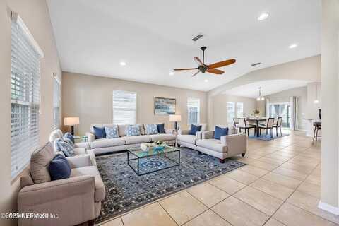 Bareback, JACKSONVILLE, FL 32234