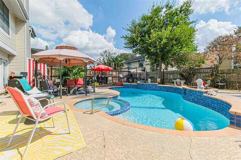 Hollowgreen, HOUSTON, TX 77082