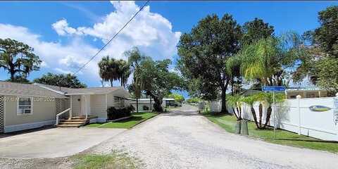 19Th, RUSKIN, FL 33570