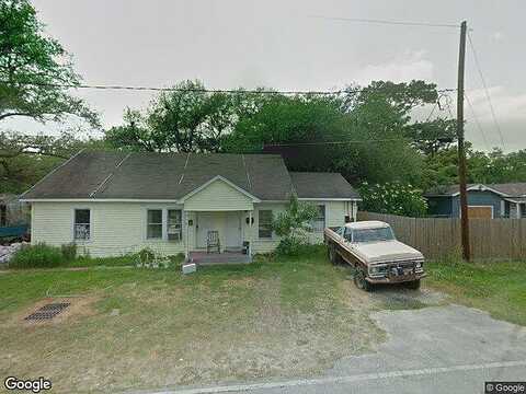 6Th, HIGHLANDS, TX 77562