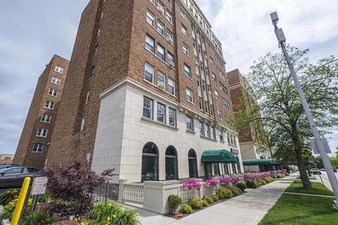 Juneau, MILWAUKEE, WI 53202