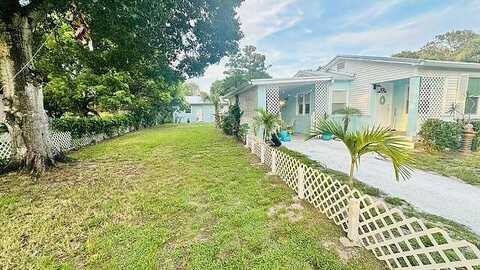 Raymond, FORT PIERCE, FL 34950