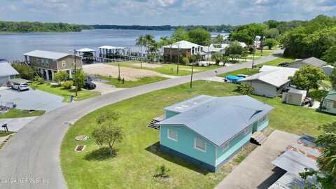 Beechers Point, WELAKA, FL 32193