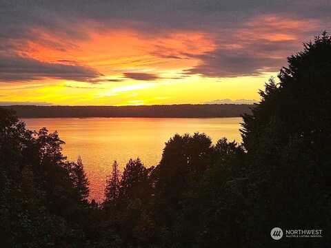25Th, BURIEN, WA 98166