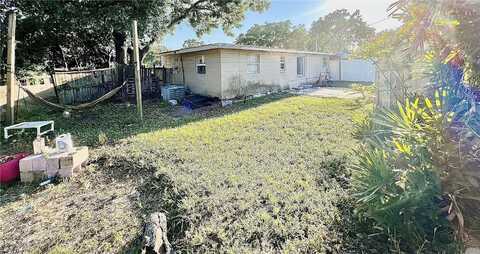 121St, LARGO, FL 33773