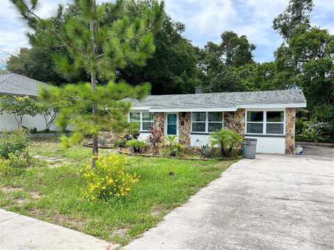 Pine, TARPON SPRINGS, FL 34689