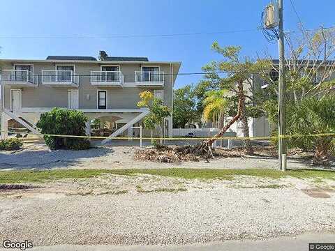 6Th, HOLMES BEACH, FL 34217