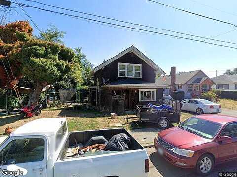 8Th, COOS BAY, OR 97420