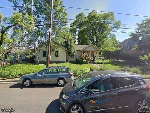 Iowa, ASHLAND, OR 97520