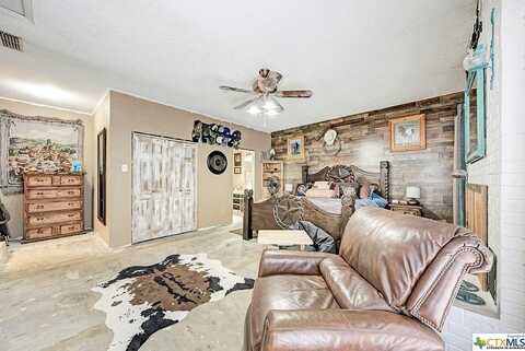 Avenue A, LAMPASAS, TX 76550