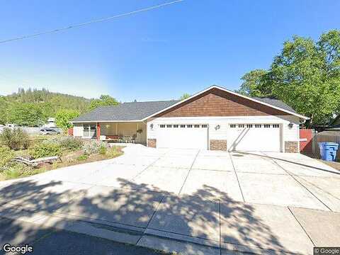 Holly, SHADY COVE, OR 97539