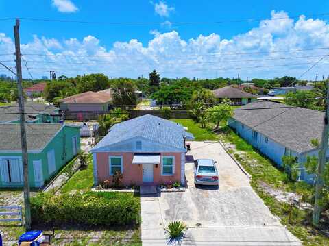 31St, RIVIERA BEACH, FL 33404