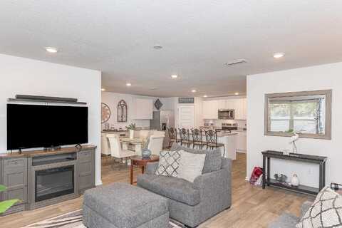 Queens Gate, PENSACOLA, FL 32506