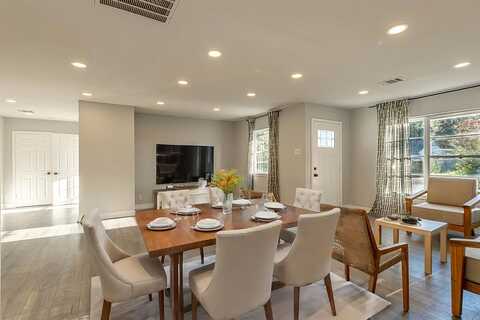 Busiek, HOUSTON, TX 77022