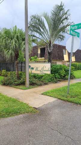 Woodland, PALM SPRINGS, FL 33461
