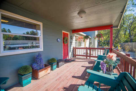 Allenwood, GRANTS PASS, OR 97527