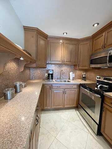 Prescott B, DEERFIELD BEACH, FL 33442