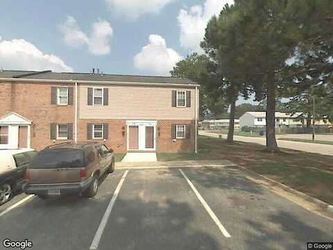 Britnie, NEWPORT NEWS, VA 23602