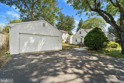 Third, NEWTOWN SQUARE, PA 19073