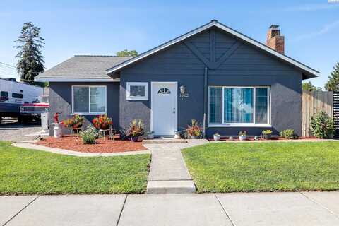 4Th, KENNEWICK, WA 99336