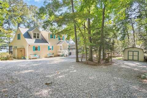 Captains Point, HEATHSVILLE, VA 22473